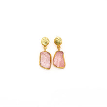 Load image into Gallery viewer, RAW ROSE QUARTZ GOLD DROPS